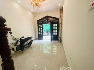 siêu phẩm hoàng cầu đống đa hà nội, 2 mặt ngõ ô tô tránh kinh doanh ô chờ thang máy dt: 60m2 x 4t