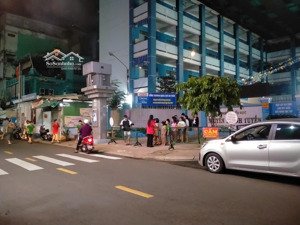 chính chủ bán căn hộ tầng trệt mặt tiền đường lớn đối diện trường học giá 1.3 tỷ hàng hiếm