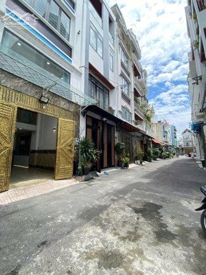 bán gấp căn nhà ngay lâm thị hố, tân chánh hiệp, quận 12