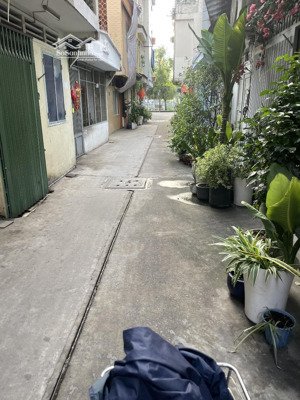 bán nr 3pn, 3wc, 25m2, giá 3,2 tỷ tại lý chính thắng, võ thị sáu, q3, hcm