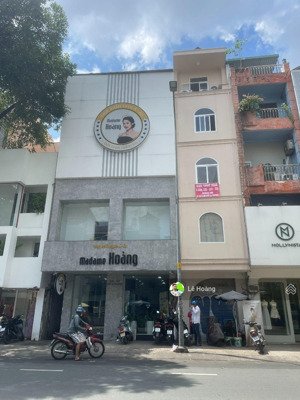 bán nhà chưa qua đầu tư - mặt tiền lê văn sỹ, q 3 - 6x20m - 5 tầng - hđt 120tr/tháng - giá 34 tỷ