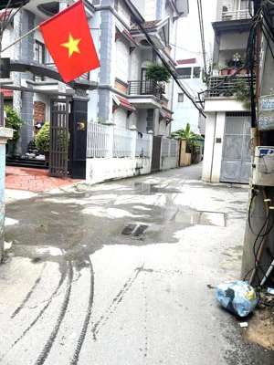 hiếm ! chỉ hơn 8 tỷ - ciputral - shunshine - phú thượng -gần phố , ô tô - 46m x 6 tầng thang maý