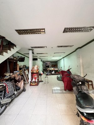 bán nhà hẻm xe hơi đường tân sơn nhì dt 6x25m vuông vức 150m2, giá 13.6 tỷ tl