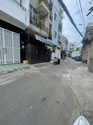 bán nhà riêng 8,2 tỷ, 64m2, 7pn, 7wc tại lê thúc hoạch, p phú thọ hòa, tân phú, hcm