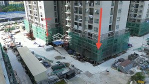 căn góc shop chân đế vinhomes giá gốc chỉ 8,192 tỷ - cho thuê dòng tiền 50-60 triệu/tháng -sổ đỏ