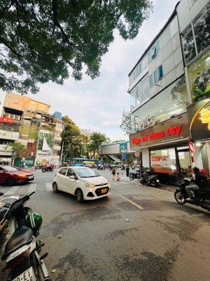 bán nhà phố víp - đống đa - kd sầm uất - vỉa hè đá bóng