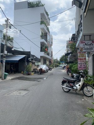 bán nhà đường hoàng trọng mậu, 5x12m, gần sunrise city, quận 7, chỉ 8.x tỷ