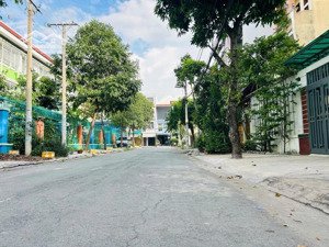 bán nhà lô góc 2 mặt tiền ngay khu nam hùng vương dt 7 x 20m chỉ nhỉnh 9 tỷ