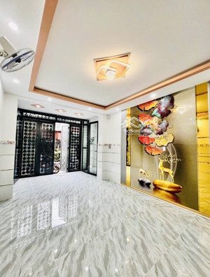 bán nhà quận 6,hậu giang,hẻm xe hơi,nhà đẹp lung linh,4x11,chỉ 5 tỷ(qs24)