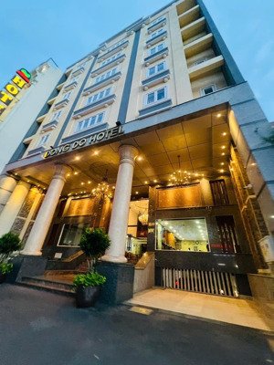 gần 6%/năm - bán khách sạn hầm 7 tầng ngay khu sân bay - tân bình - (8,2x20m) - hđt 150tr/th - 32tỷ