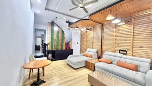 nhà 5 tầng - ô tô tải thông - sát mặt tiền công viên view sông - vị trí đẹp