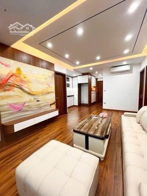 chị xuân bán căn hộ 3pn lô gócban công 4 mặt thoáng view phố trung hoà ở sướng, full nội thất