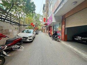 - chính chủ cần tiền bán gấp - tt. thanh xuân - ô tô tránh - kinh doanh sầm uất - dòng tiền 27tr/1