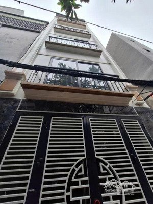 bán nhà trần thái tông cầu giấy gần công viên cầu giấy 65m 5 tầng. giá 13.8 tỷ