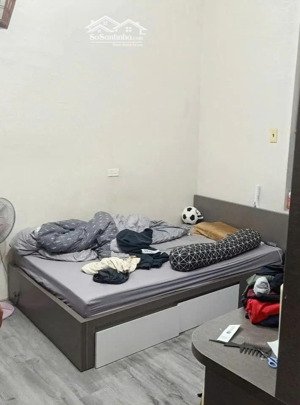 bán nhà quán thánh rộng 130m 4 tầng, cách hồ tây, trúc bạch chỉ 1 quăng dao. giá đầu tư tốt.