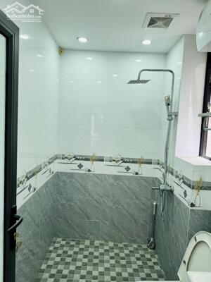 Nhà đẹp TT Mỹ Đình– S: 42m..4 tầng, 4 ngủ giá 6.200tỷ