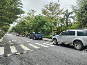 cần bán căn chính diện công viên cityland center hills, giá 17,7 tỷ