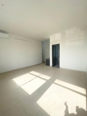 phòng đang xây mới tinh kế bên thcs nht