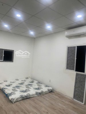 phòng trọ mặt tiền xô viết nghệ tĩnh sát đh hutech, gtvt, ngoại thương giá tốt, vị trí vàng