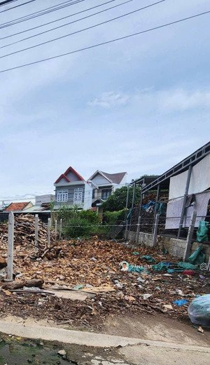 bán lô đất tđc bầu gáo ngay trung tâm diên khánh
-diện tích: 74m2 ngang 5m vuông vứt
-đường 9-10m