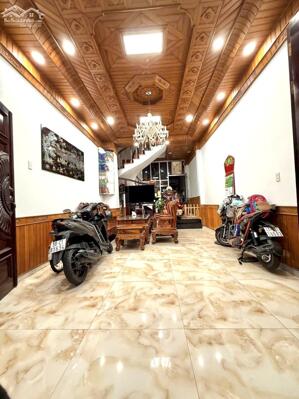 NGỘP BANK! Bán gấp 59M&#178; 4 Tầng/3pn Ô TÔ ĐỖ CỬA &#8211; Nguyễn Kiệm GẦN CV GIA ĐỊNH!