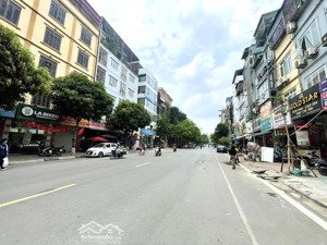 bán nhà khu phân lô , trần quốc hoàn ,kinh doanh đỉnh ,ô tô vào nhà , 35m , 5 tầng ,giá 14.8 tỷ