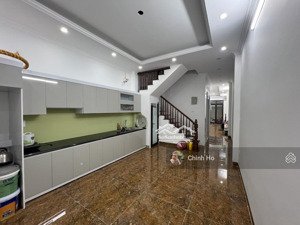 đầu tư, dòng tiền ổn định, trung tâm đống đa, bán toà ccmn 7 tầng 12 phòng khép kín, 7 tầng lô góc.