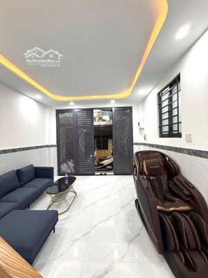bán nhà căn góc 2 tầng hẻm xe hơi, full nội thất sát hoàng trọng mậu, quận 7 chỉ 5,39 tỷ