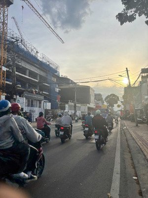 hàng hiếm nhà mặt tiền đường tô vĩnh diện, gần vincom thủ đức, dt: 150m2, thu nhập 35tr/tháng