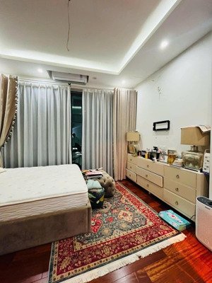 bán nhà phố trung phụng, xã đàn đống đa nhà đẹp fun nội thất 5 tầng giá 4.9 tỷ.