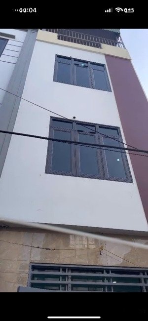 chính chủ cần tiền bán gấp nhà 4 tầng mới xây phường biên giang