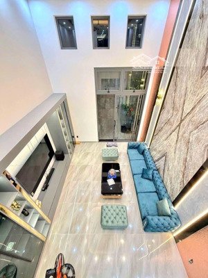 chọn đúng nhà,dành tiền mua mercedes, 12.9x tỷ, 45mx 7 tầng, thang máy,ngõ 5m kim giang,mặt tiền 5m