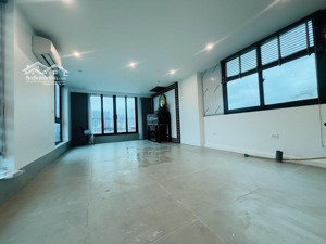 9 tầng thang máy - kinh doanh - ô tô tránh - thông tứ phía