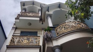 hot, bán nhà 3 tấm mái ngói ốp full gỗ đỏ ngay gx bùi vĩnh - chỉ 1/ phạm văn thuận, biên hoà