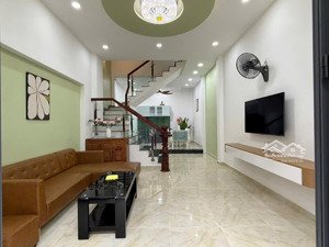 hot! ra mắt nhà đẹp giá 1 tỷ700 ở hai bà trưng, đông hòa ngay trung tâm go! dĩ an, đường rộng 6m