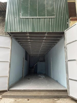 cho thuê kho, xưởng bằng b (cách hh linh đàm 1.2km), hoàng mai. dt 40m2x2 tầng xe tải 5 tấn vào