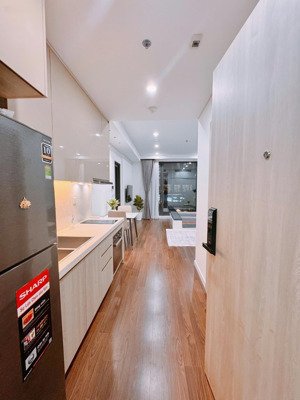 bán căn studio toà d masteri diện tích 31m2 giá nhỉnh 3 tỷ bao phí ( có thương lượng )