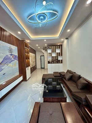 hiếm - vài nhà ra ô tô, 35m2 x 5t, 4pn, xây chắc chắn. chỉ 6.3t, ngõ rải nhựa sách đẹp