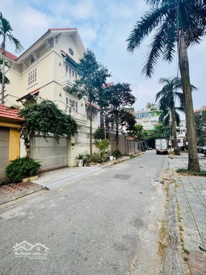 biệt thự kđt vạn phúc - tố hữu, đối diện himlam, 165m2,full nội thất đẹp, giá rẻ nhất khu vực