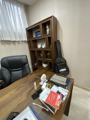 cần bán tòa nhà mt lê văn huân_cộng hòa p13, q.tân bình. dt: 12.5x16m, hầm 5 lầu. gía 68.5 tỷ tl