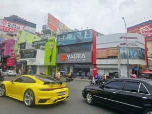 mặt tiền tuyến đường sầm uất cách mạng tháng 8 phường bến thành quận 1