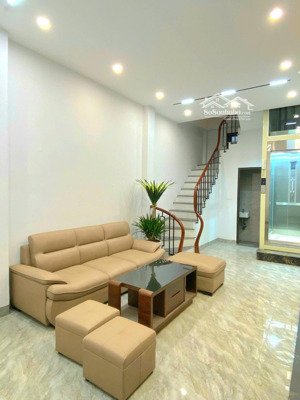 bán nhà riêng tại thụy khuê, 7,6 tỷ, 30m2, 3pn, 4wc, pháp lý đầy đủ, giá cực chất