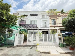 bán nhanh biệt thự liền kề pmh- giá tốt nhất toàn khu- lh chính chủ