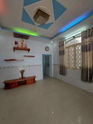 tin thật 100%! nhà 75m2 gần ngã tư mk tây hoà giá 4.4 tỷ