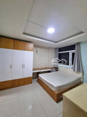 hott cho thuê chcc rivera park thành thái, q10. dt 75m2 2pn - full nt giá:17tr lh:0779072306