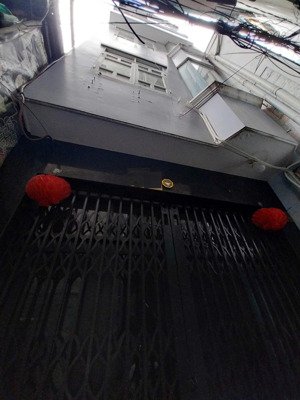 nhà trung tâm q10 nguyễn tri phương 3.1x8 trệt 3 lầu st giá 3.6 tỷ