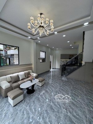 bán nhà lô góc - hẻm xe hơi, đường bà hom quận 6, 38m2, 3 tầng nhà mới tặng ntcc vào ở ngay