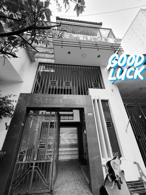 bán nhà đẹp trung tâm đà nẵng....ngay sông hàn. lh 