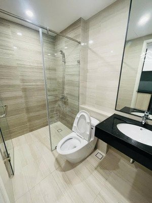 chính chủ cần cho thuê căn hộ cao cấp emerald golf view phường lái thiêu, tp. hồ chí minh