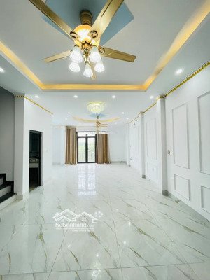 bán nhà phân lô gần phố lò đúc trần khát chân 70m mt rộng gara ô tô kết hợp làm vpkd /cho thuê